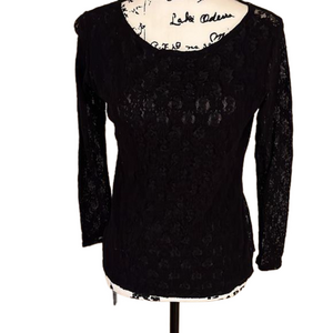 Black stretchy lace top Size small